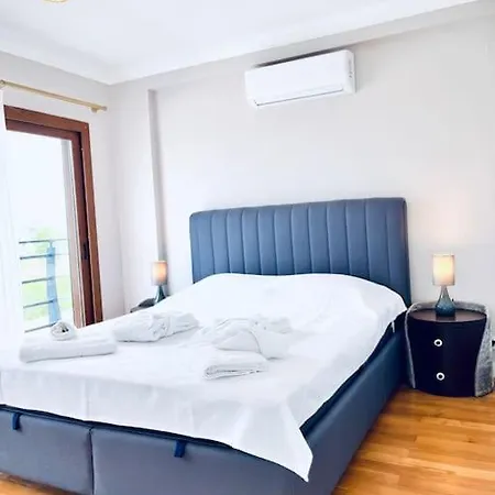 Apartment Urla Klorsuz Tuzlu Su Havuzlu Evde Konakla *