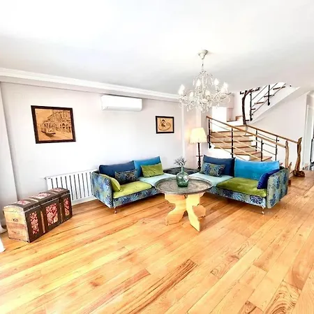 Apartment Urla Klorsuz Tuzlu Su Havuzlu Evde Konakla *